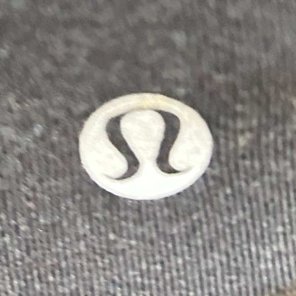 Lululemon Athletica Black Tank Top striped straps  built in bralette size small - Picture 9 of 9